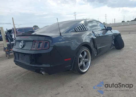 2014 Ford Mustang V6 Premium из США, поврежденный, VIN 1ZVBP8AM6E5320659